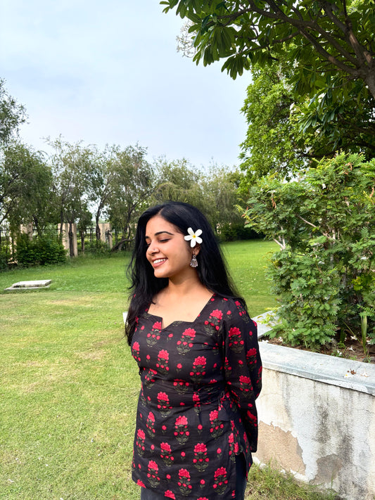 NIARA - side corset kurti