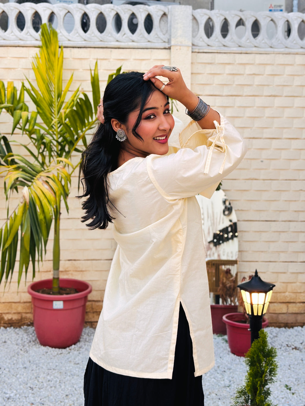 SAHAR - Solid Cream Kurti
